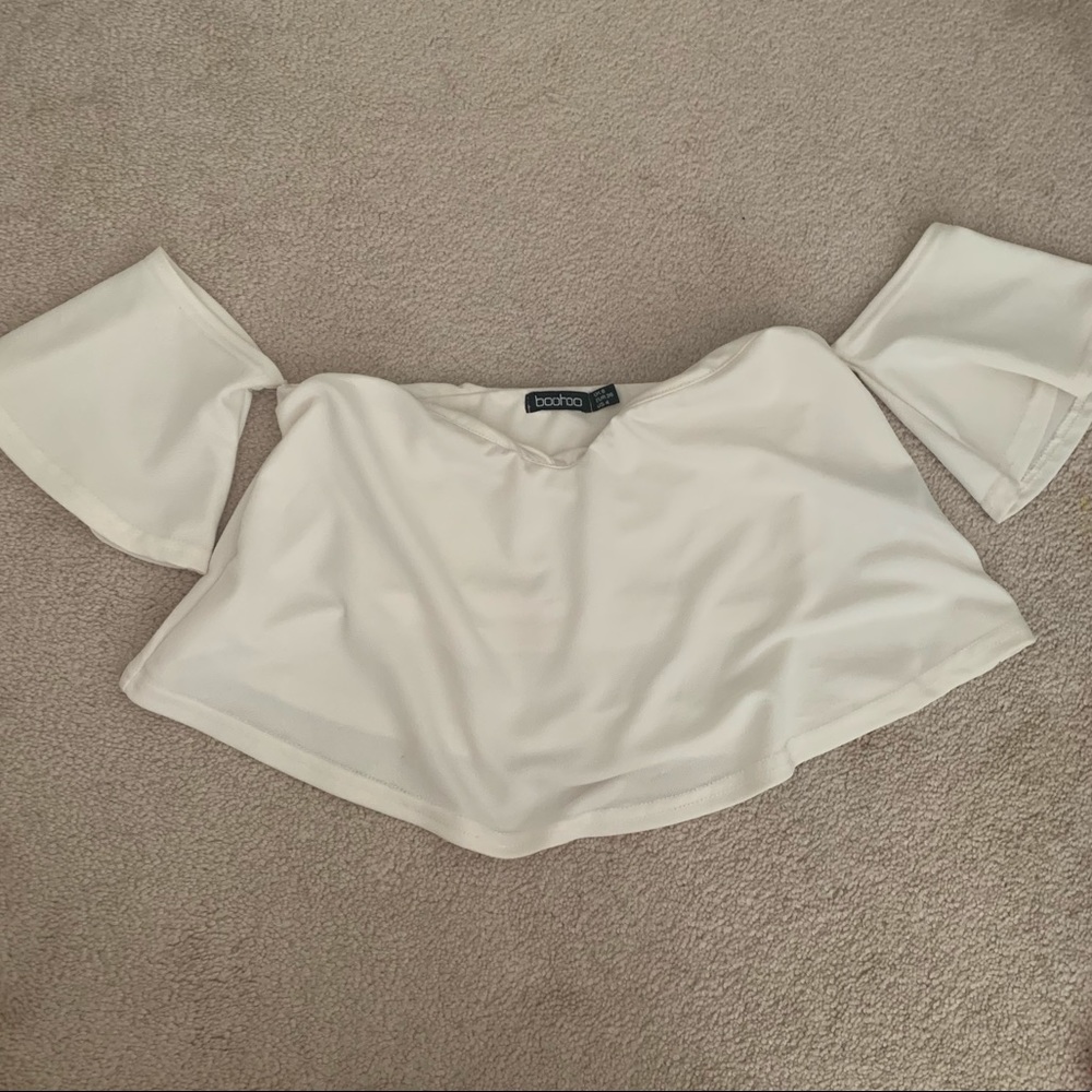 Boohoo Off Shoulder White Top size 4